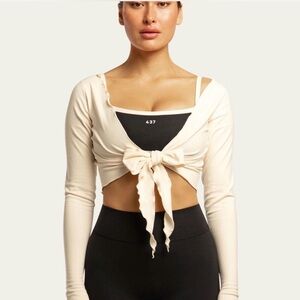437 Cream Tie-Front Long Sleeve Crop Top